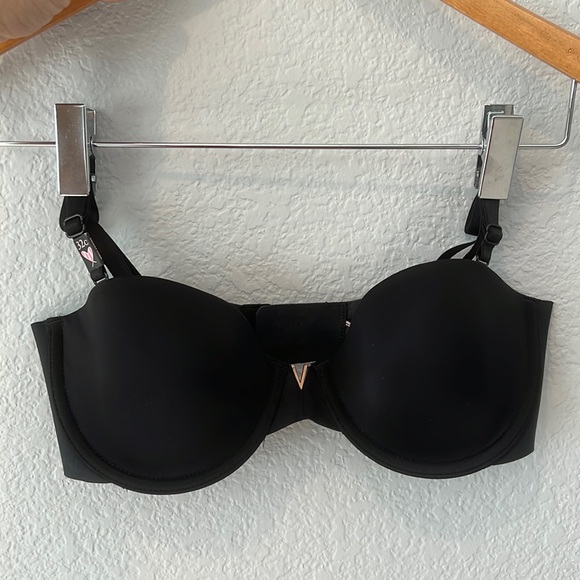 Victoria’s Secret Strapless Bra Black 32C